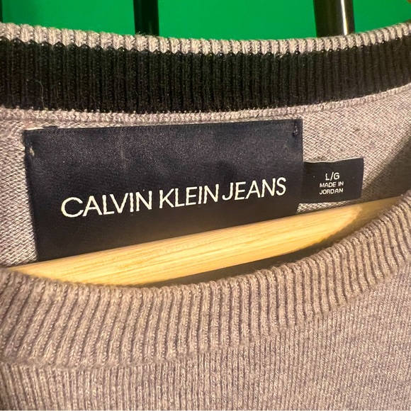 Calvin Klein L Sweater - Picture 3 of 7